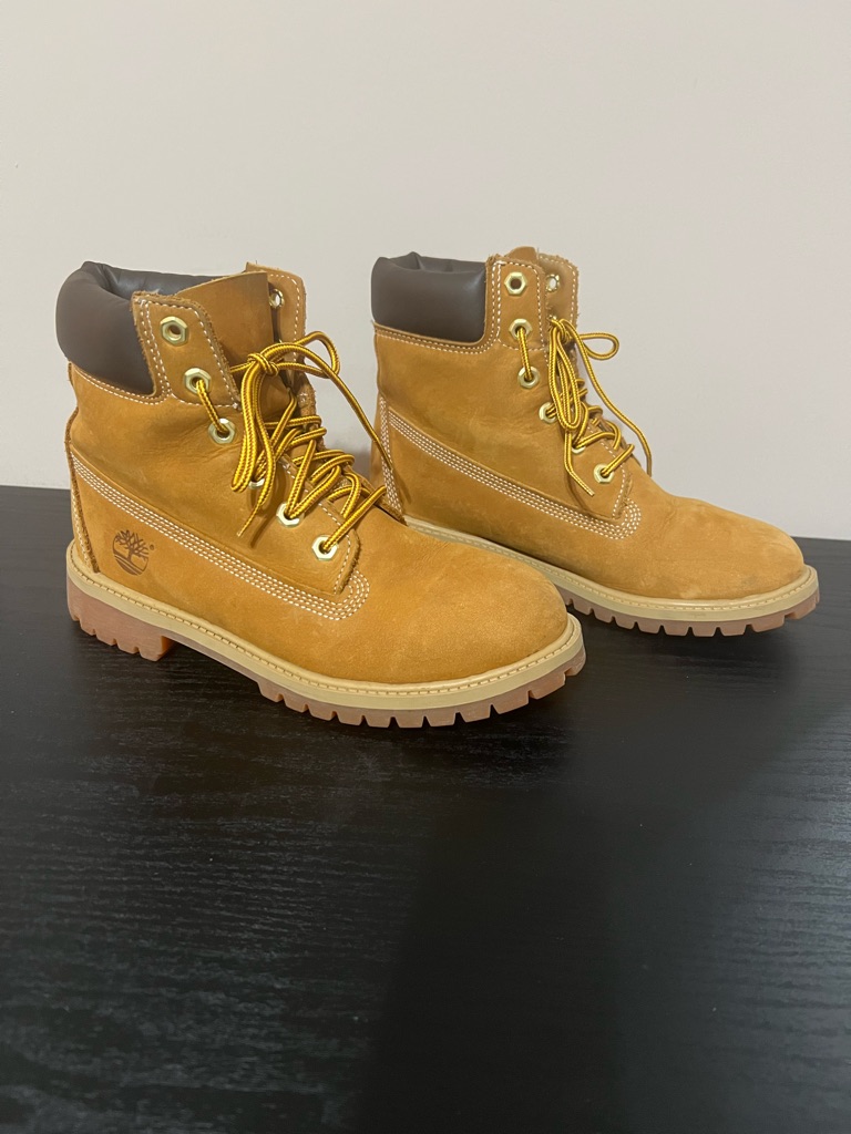 Timberland Wheat Nubuck Premium Waterproof Boots 12909 Youth Boys Size 5